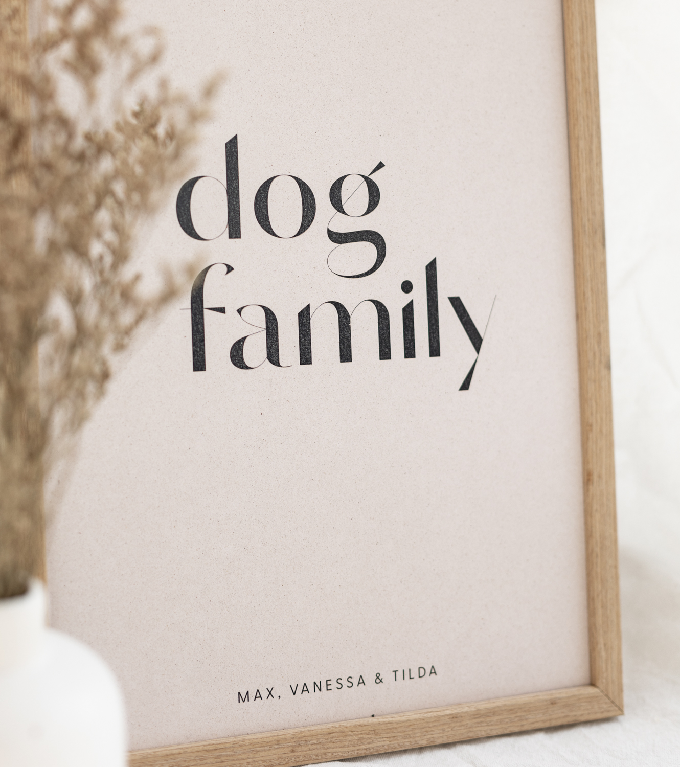 detail-hundefamilie-mit-namen
