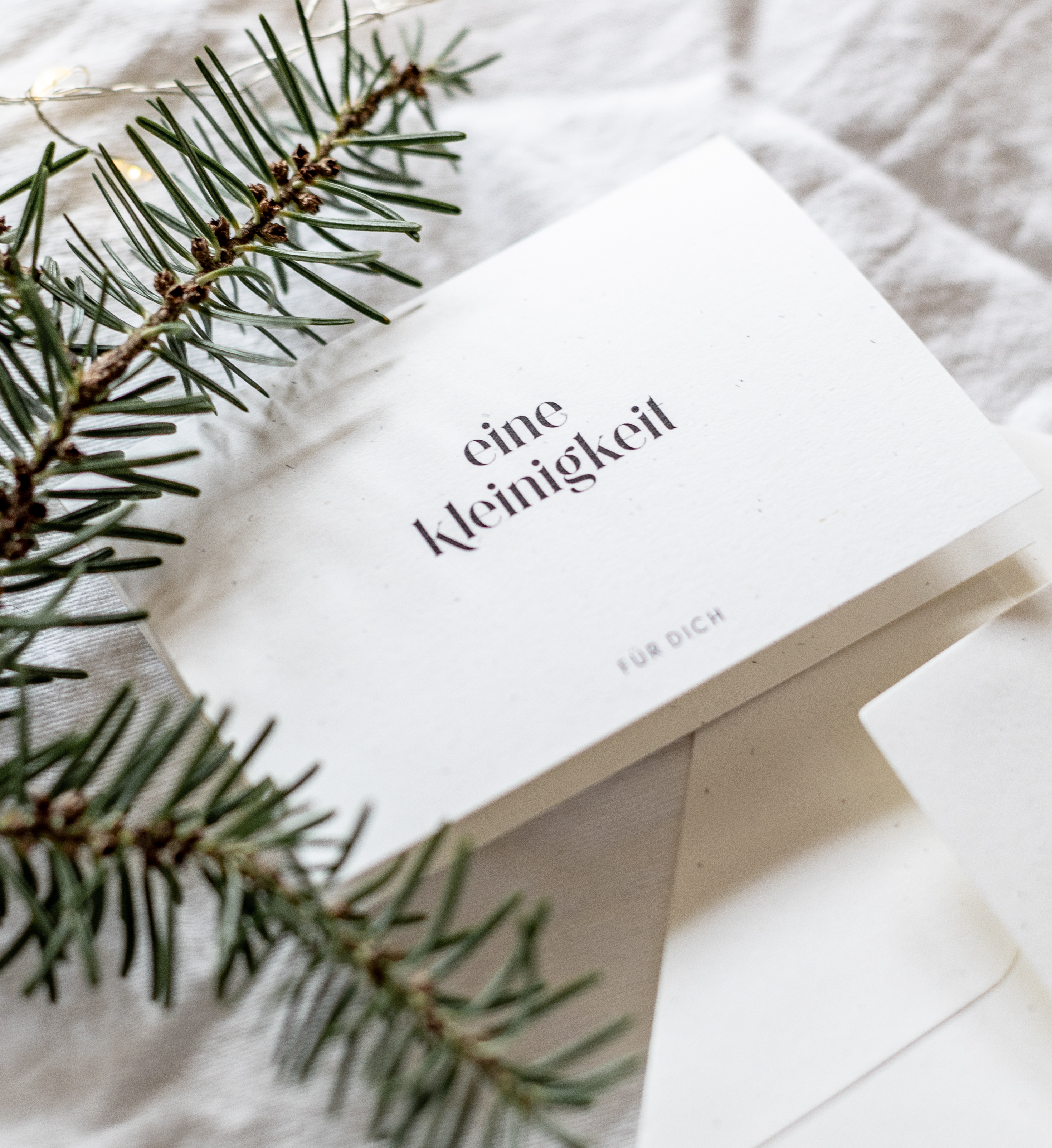 Weihnachtskarte mit Spruch – Eine Kleinigkeit für Dich | frauchenglueck.ch